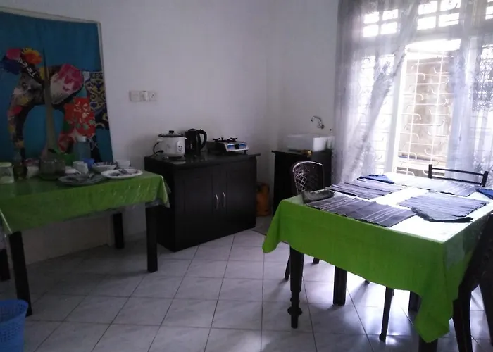 Anusha Apartment 15 Homestay